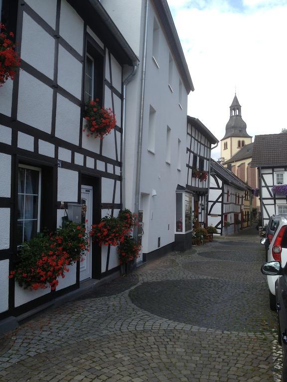 Ferienwohnungen - An der Kunstakademie Heimbach Zimmer foto
